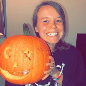 Meet your Posher, Adrienne